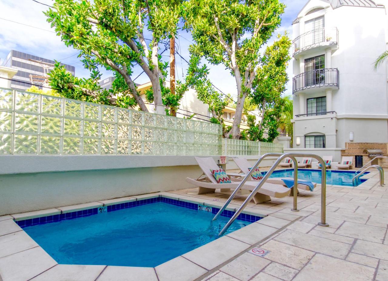 Appartement Beverly Hills Adjacent 2-bedroom Penthouse *