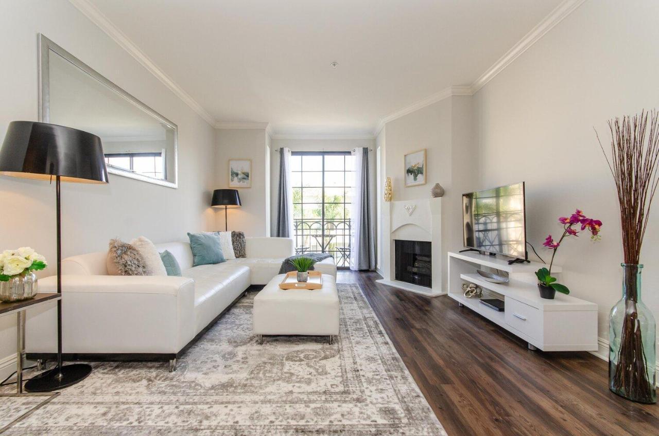 Appartement Beverly Hills Adjacent 2-bedroom Penthouse *