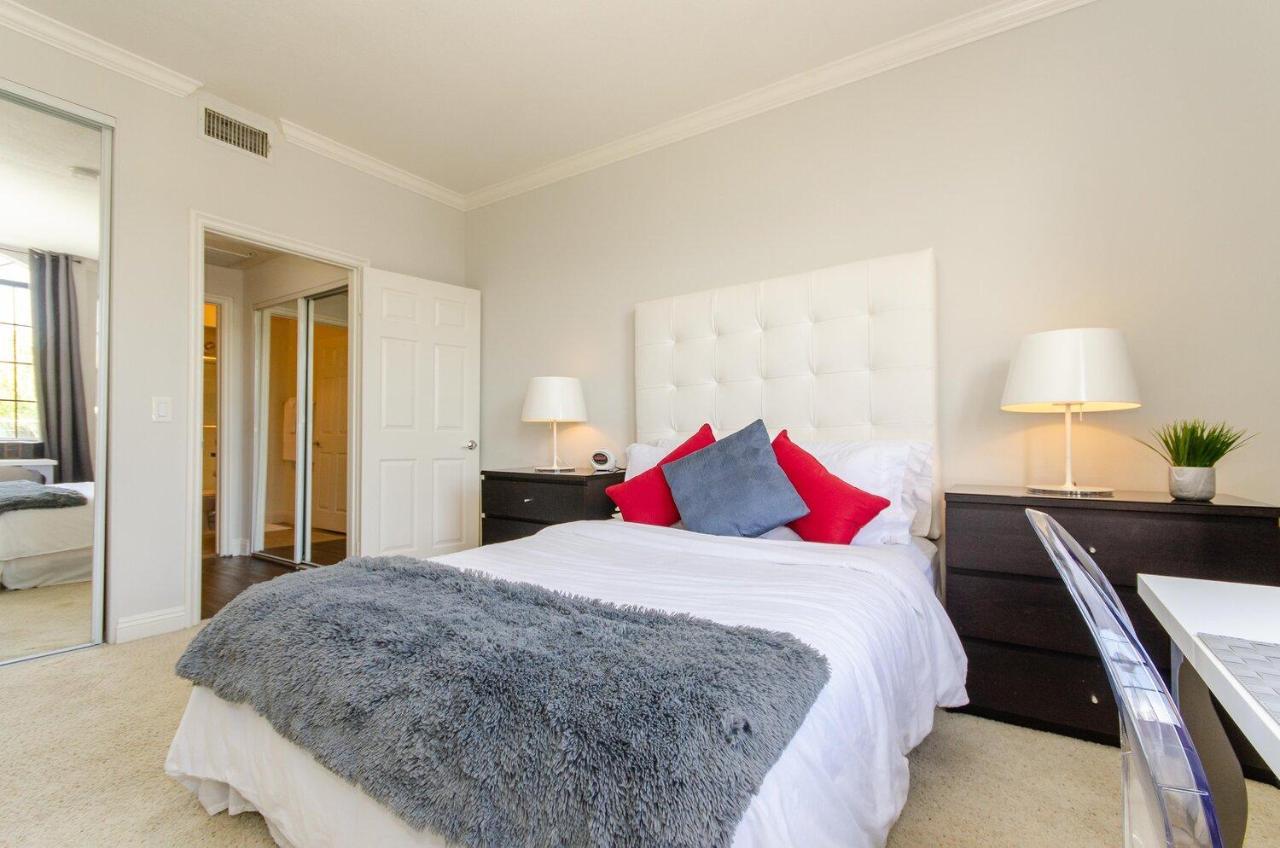 Appartement Beverly Hills Adjacent 2-bedroom Penthouse *